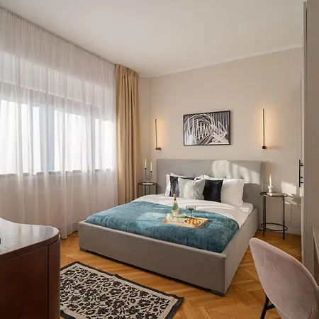 Vibrant & Spacious 3Br Lofts On Amzei Square Bucarest Extérieur photo