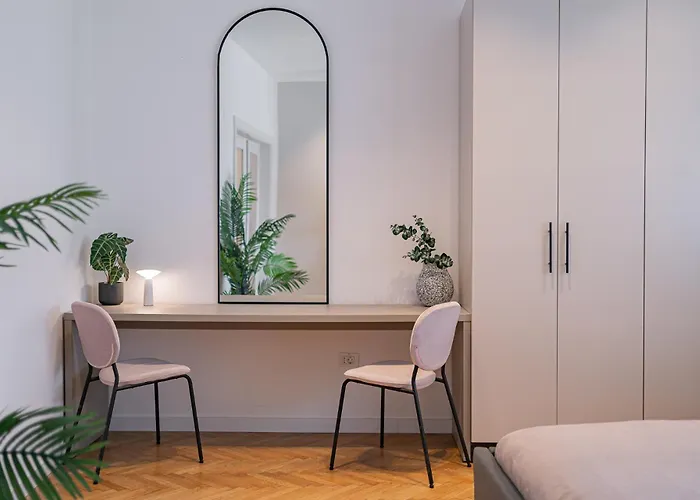 Vibrant & Spacious 3Br Lofts On Amzei Square