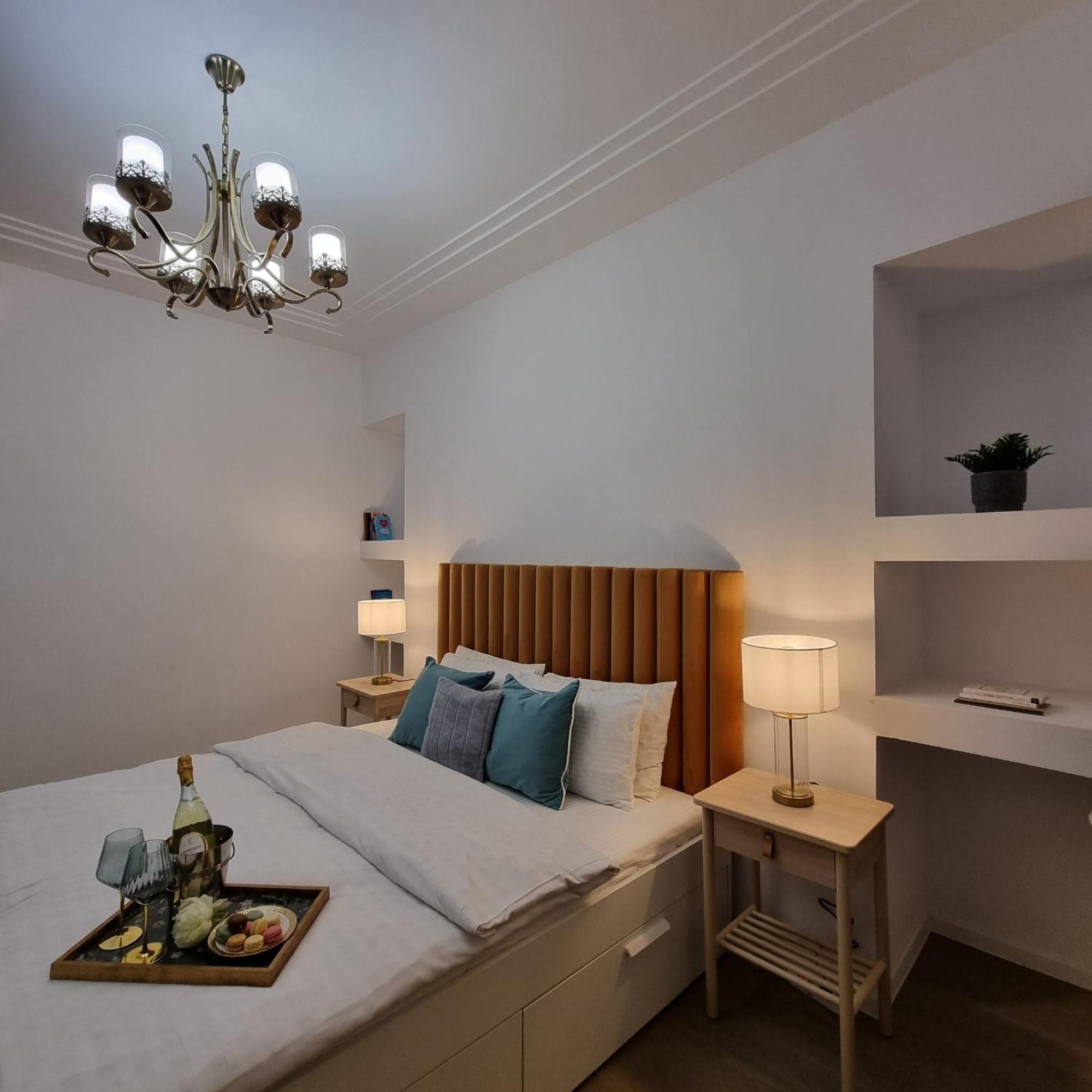 Apartment Vibrant & Spacious 3br Lofts On Amzei Square *