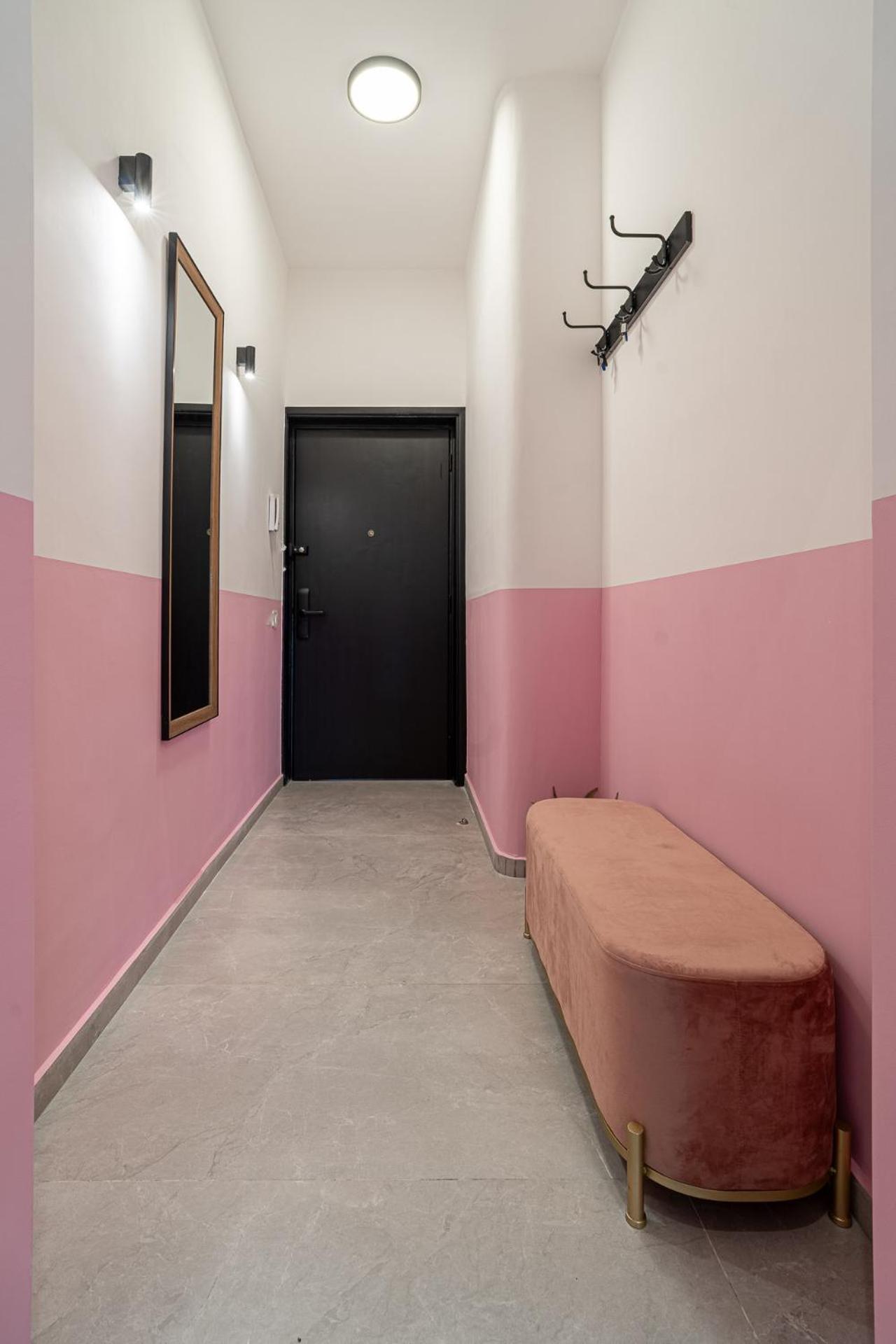 Apartment Vibrant & Spacious 3br Lofts On Amzei Square