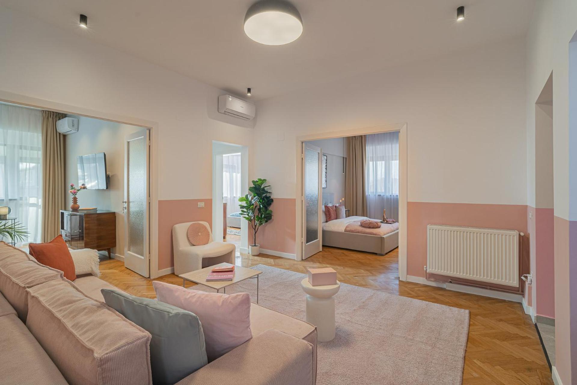 Apartment Vibrant & Spacious 3br Lofts On Amzei Square *