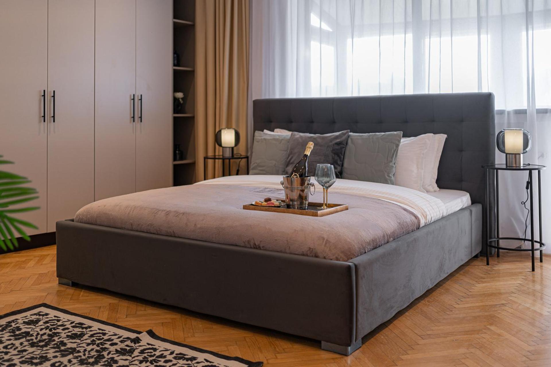 Apartment Vibrant & Spacious 3br Lofts On Amzei Square Bukarest
