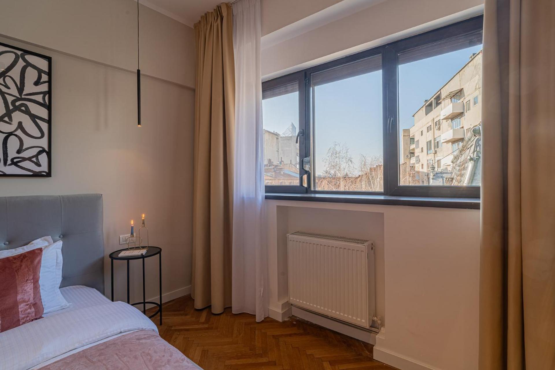 Apartment Vibrant & Spacious 3br Lofts On Amzei Square *